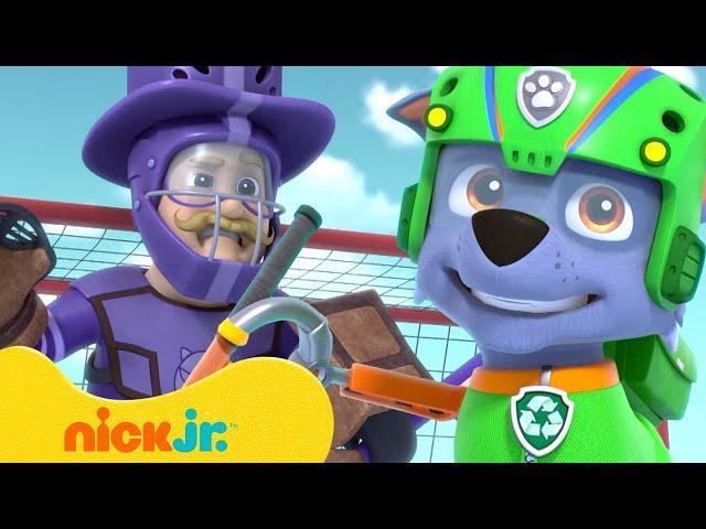 Rocky Plays Ice Hockey!  | PAW Patrol | Nick Jr. UK