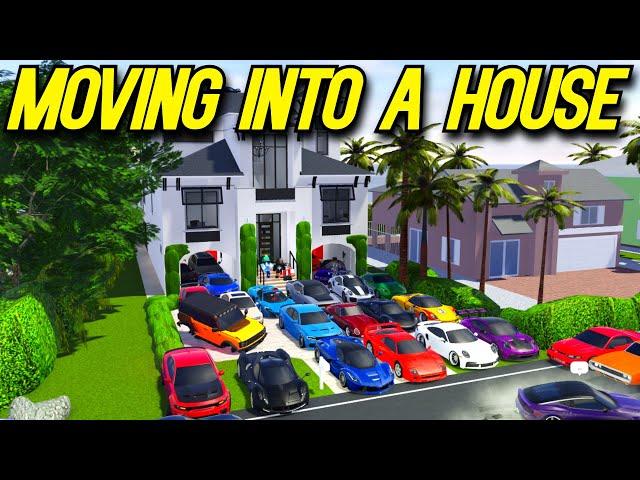 Roblox Roleplay - MOVING INTO A HUGE NEW BEACH HOUSE