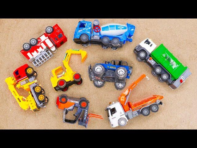 Play with toys cars saves construction vehicles from sand pits | ENJO Car Toys