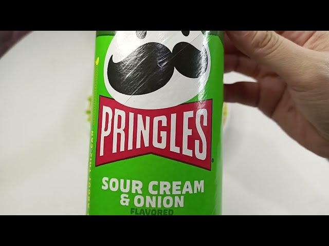 PRINGLES SOUR CREAM AND ONION FLAVORED CON SAVOR