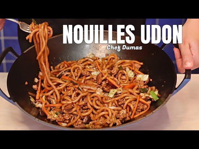 NOUILLES  UDON SAUTÉES | Une recette savoureuse et copieuse prête en moins de 30 minutes !