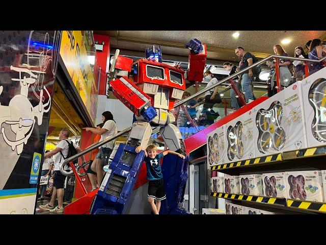 Riding the Tube & Shopping at Hamleys Toy Store in London