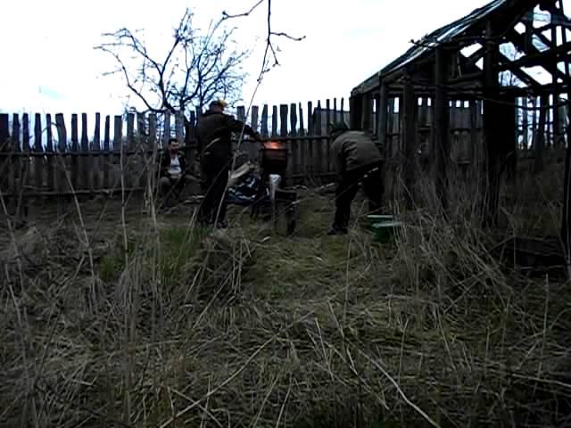 Кузнечная сварка пакета из стали Р7 и дамаска.