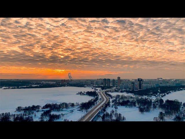 Clouds at sunset. Moscow. timelapse