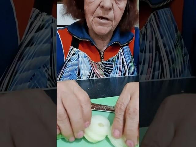 як швидко порізати цибулю