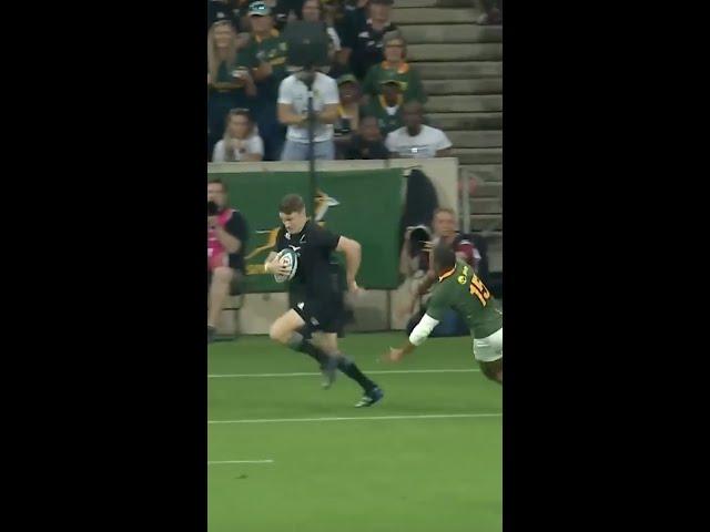 Never underestimate Beauden Barrett  #shorts