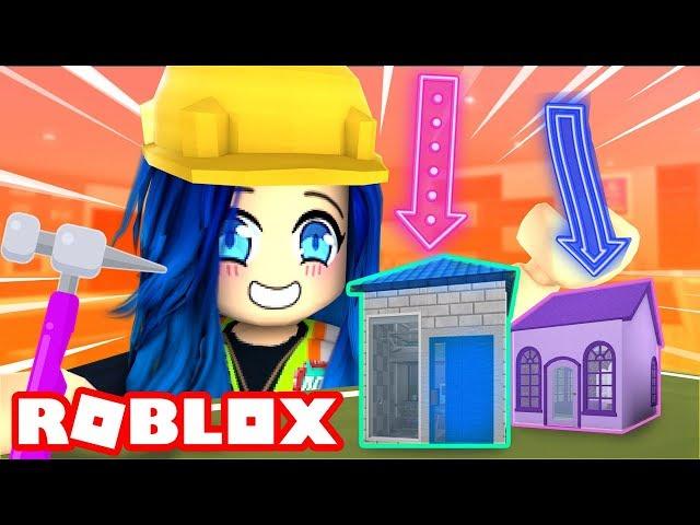 Building the SMALLEST house in Roblox Bloxburg!