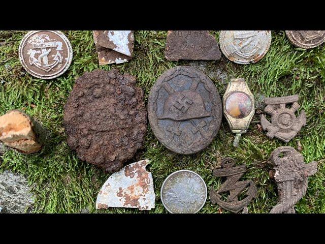 METAL DETECTING EASTERN FRONT WORLD WAR 2 - WW2 Relics found in forgotten woods