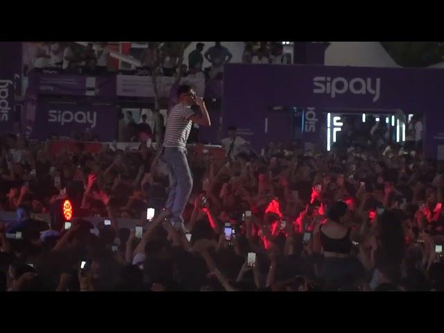 BLOK3 - YAPTIRICAZ TIRNAKLARINI (LIVE VIDEO) İSTANBUL FESTİVALİ 2023 #BLOK3 #yaptırıcaztırnaklarını