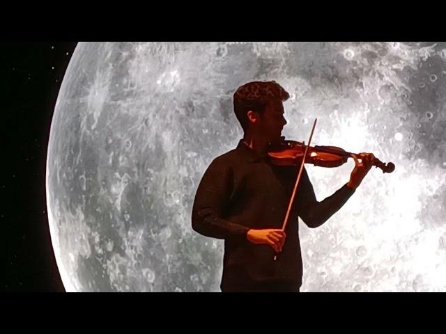 Viva Vivaldi il concerto immersivo all'arena di Verona - violinista Giovanni Andrea Zanon.