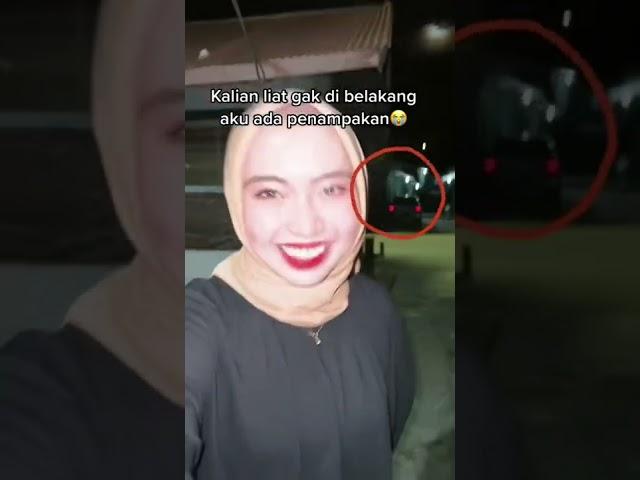 Oh my good‼️ penampakan kalian liat gak di belakang aku