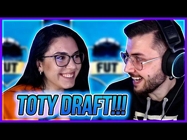 Приятелката ми направи УНИКАЛЕН TEAM OF THE YEAR DRAFT! FIFA 22 PS5 RTG