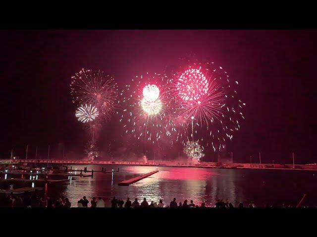 Fogo de artifício / fireworks Passagem de Ano / New Years Eve - Ponta Delgada Azores - 01.01.2023