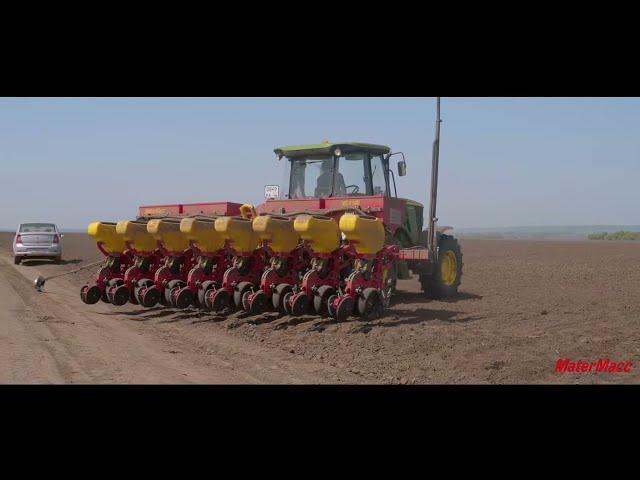 Сеялка пропашная MS 8100 TWIN ROW компании MATERMACC