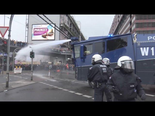 Wasserwerfereinsatz - 21 Verletzte bei HoGeSa + Gegendemos in Köln am 25.10.15 + O-Ton