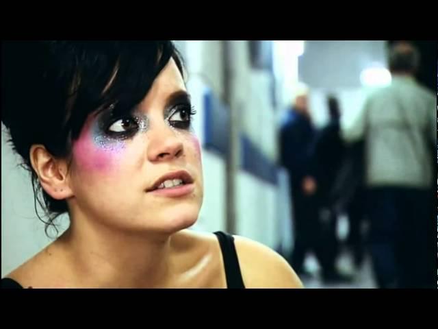 Lily Allen in a laughing compilation :-)