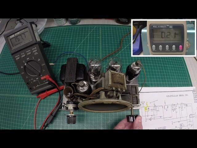 Peter Pan Radio - Day 12 P2 (Tube Socket Cleaning + Powering it Up using the Variac)