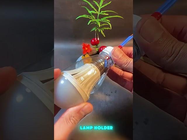 Make a self - made and convenient emergency lamp holder