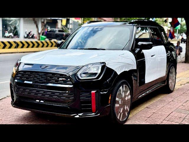 2025 MINI JCW Countryman All4 - A Compact SUV | Exterior & Interior Details