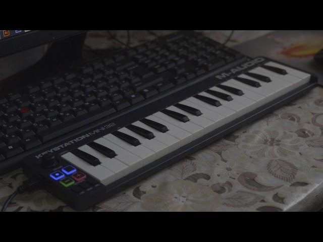 MIDI клавиатура M-Audio mini 32