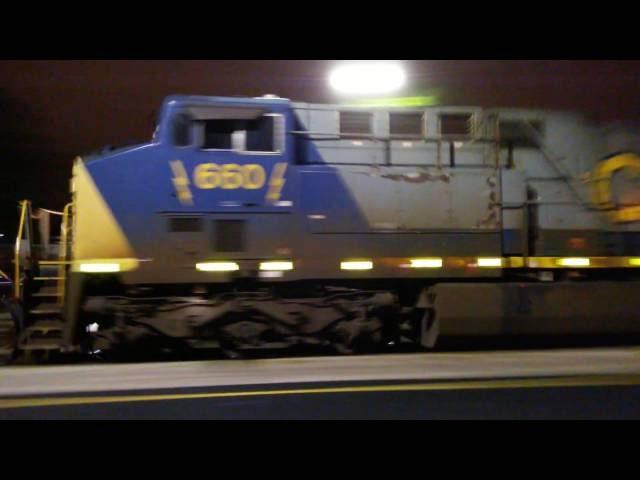 CSXT Q438-30 CW46AH #660 leading a ES40DC 3rd Gen K5LA