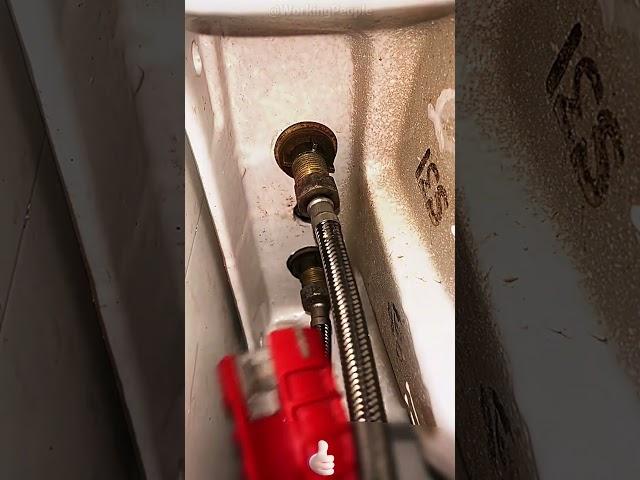 Practical methods for multi - functional bathroom sink wrench tools