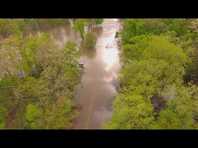 Drone Footage: Des Plaines River Flooding Chicago Ave. Between Maywood and River Forest