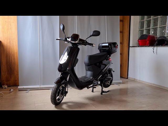 E-Scooter X1 Lithium-Akku 25 km/h 60 km  Elektroroller E-Roller Roller Schweiz Österreich