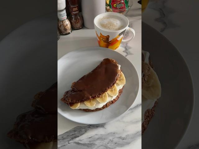 Шоколадный овсяноблин с бананом на завтрак️ #shorts #завтрак#breakfast #овсяноблин#идеидлязавтрака