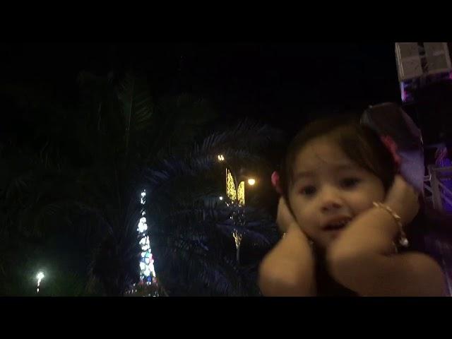 Baby first time at SM Moa, fireworks really awesome!!!!