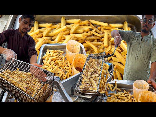 Pathan Boys Selling French Fries l Super Long French Fries & Amazing Sauce's l Karachi Street Food