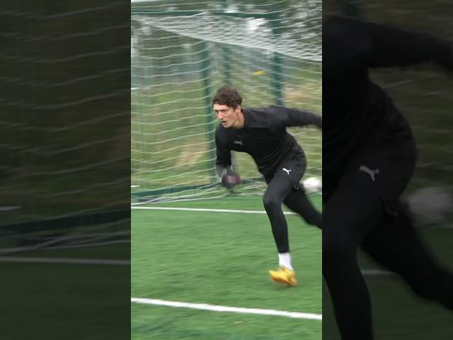 My first GK mic’d up session is out tomorrow at 3pm #youtube #goalkeepertraining #gks #goalkeepers