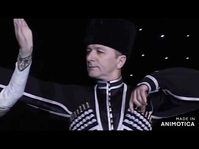 Грузинский танец - "Картули" (Amina Akhmadova and Dikalu Muzakaev)