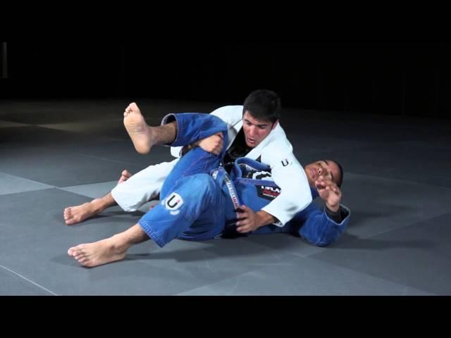 Inverted Omoplata by Christian Uflacker