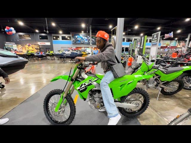 BUYING A NEW DIRTBIKE WITH RICH RANKIN! (INSANE SHOPPING)!