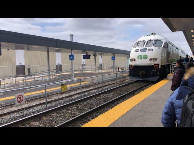 Go Train from Brampton to Yorkdale Ontario 