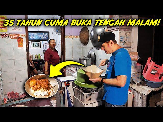 BARU INI NEMU MAKANAN LEGEND TAPI BUKA JAM 10 MALAM DI GANG KECIL !!