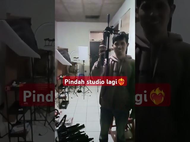 Pindah studio lagi