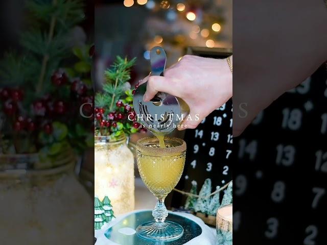  Holiday Cocktail Inspiration | Custom Drinks by The Impressed Guest 