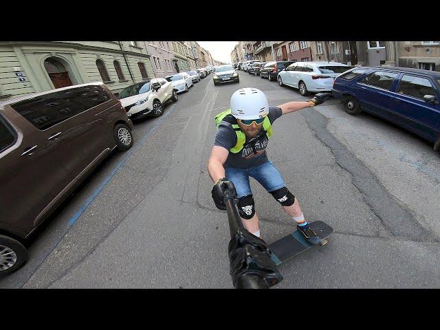 KAM NA LONGBOARD V PRAZE - Šlikovka sketchspot