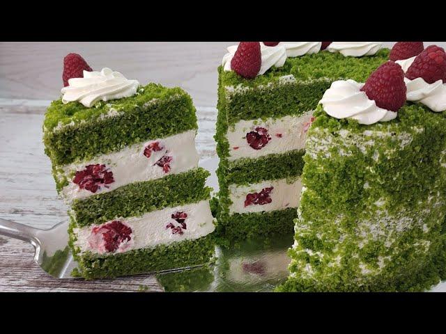 a very fashionable EMERALD VELVET cake! the JUICIEST and MOST DELICIOUS ! Without dyes!