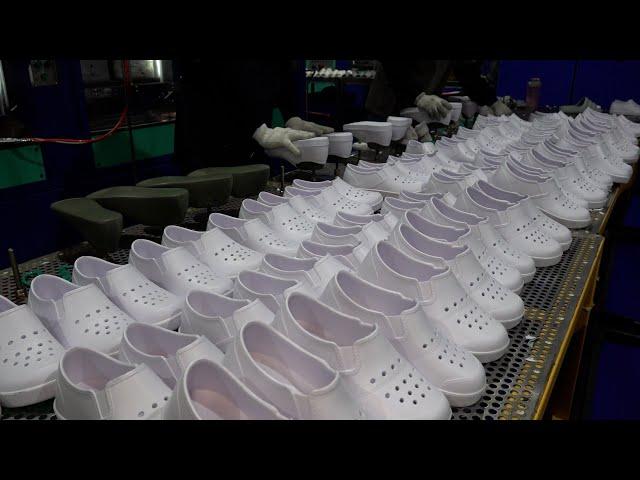 Mass Production Process of Slippers. EVA Injection Factory in Korea.