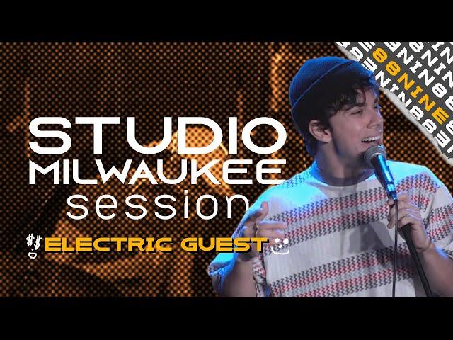 Studio Milwaukee Session: Electric Guest