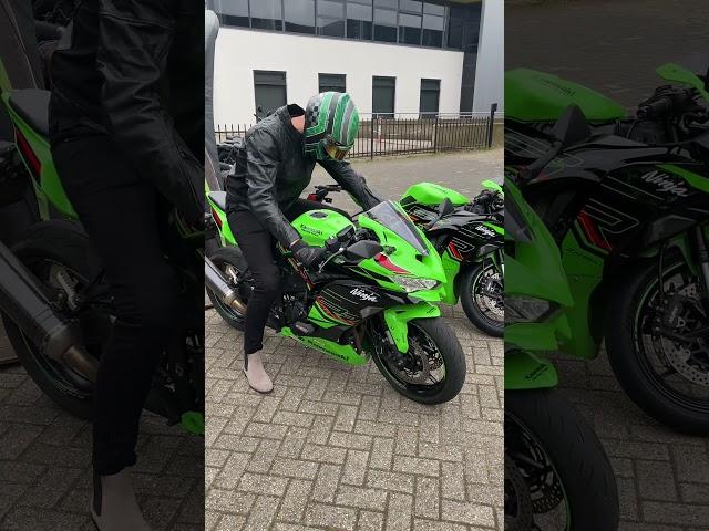 ZX-4RR Screaming AKRAPOVIC Flyby  #akrapovic #kawasaki #zx4rr