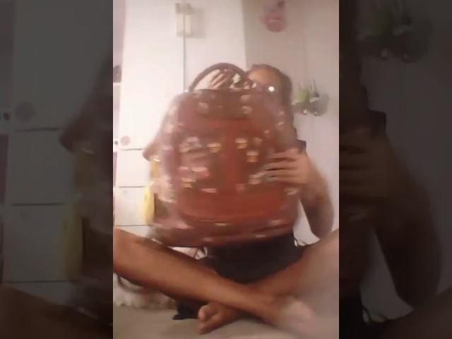 Mostrando minha mochila e arrumando meu estojo