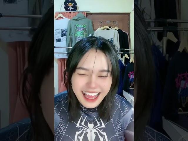 DUTA OF LOMPAT LOMPAT @meimei swan sedang LIVE   TikTok