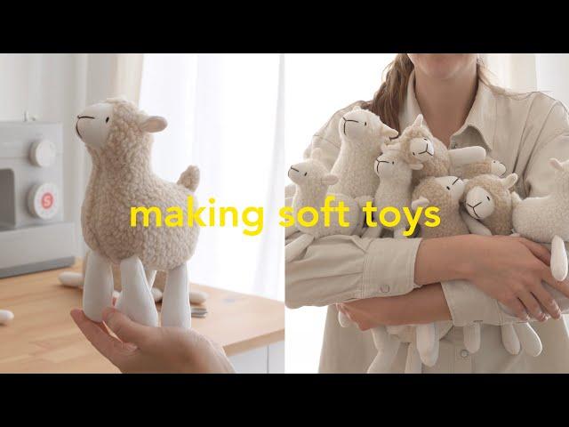 Sew a Sheep Toy: A Sewing Guide to Making Stuffed Toys