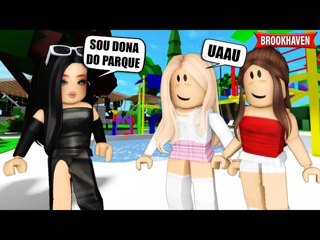 A MENINA FINGIA SER A DONA DO PARQUE AQUÁTICO | Historinhas Brookhaven RP | Roblox