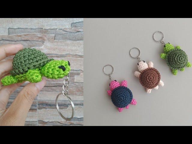 CROCHET TURTLE KEYCHAIN