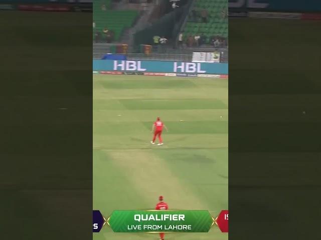 Saud Shakeel wasting no time!  #QGvIU | #HBLPSLX I #ApnaXHai M2M1A